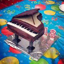 Piano Cake 2
